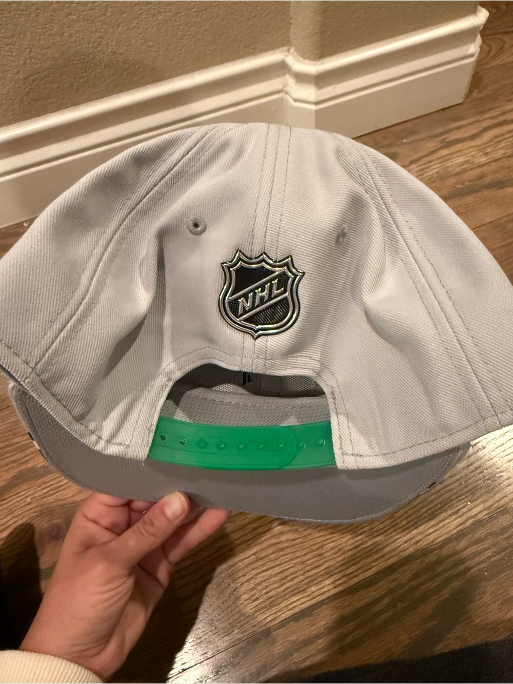 Carolina Hurricanes Hat - Picture 4 of 4